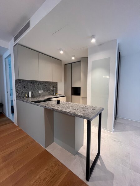 One Mamaia, apartament  2 camere acces direct la plaja, 2 bai