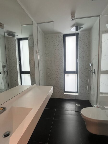 One Mamaia, apartament  2 camere acces direct la plaja, 2 bai