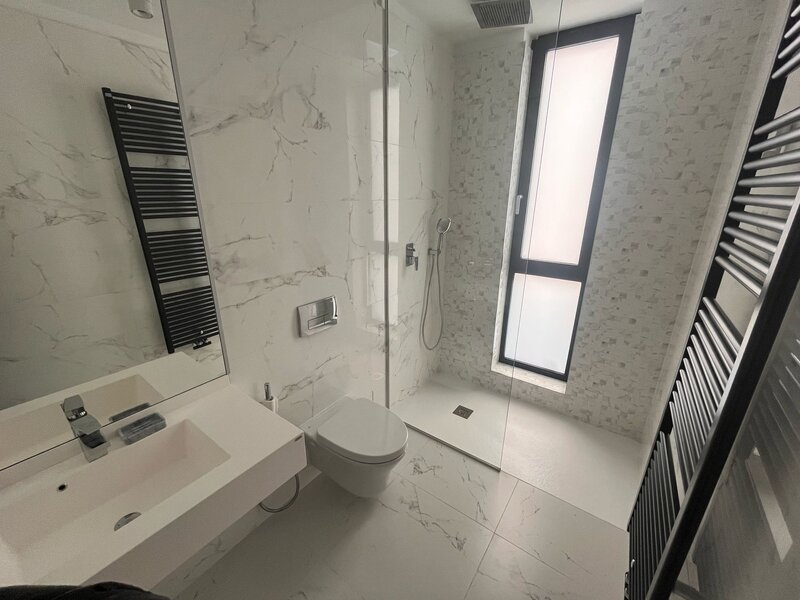 One Mamaia, apartament  2 camere acces direct la plaja, 2 bai