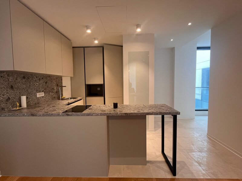 One Mamaia, apartament  2 camere acces direct la plaja, 2 bai